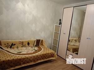 Дом 68м&sup2;, 2-этажный, участок 3 сот.  