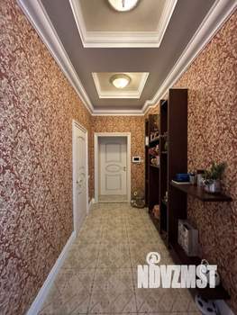 Дом 224м&sup2;, 2-этажный, участок 6 сот.  