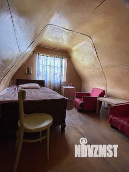 Дом 33м&sup2;, 2-этажный, участок 4 сот.  