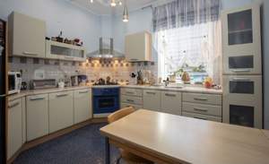 Дом 340м², 2-этажный, участок 6 сот.  