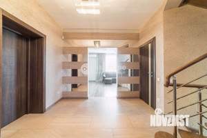 Дом 240м², 2-этажный, участок 6 сот.  