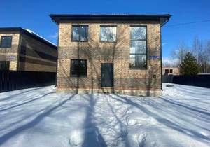 Дом 125м&sup2;, 2-этажный, участок 4 сот.  