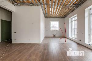 Дом 229м&sup2;, 2-этажный, участок 8 сот.  