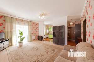 Дом 194м², 2-этажный, участок 5 сот.  