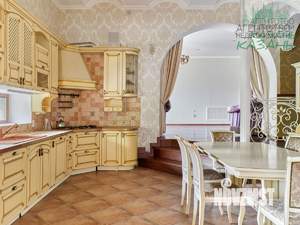 Дом 450м&sup2;, 3-этажный, участок 11 сот.  