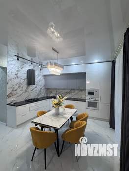 Дом 130м², 2-этажный, участок 5 сот.  