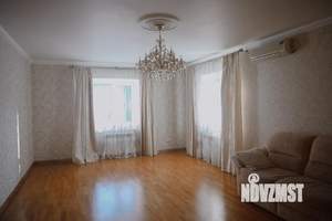 Дом 368м², 3-этажный, участок 6 сот.  