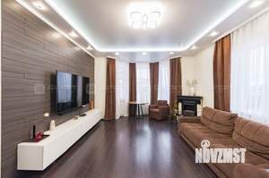 Дом 179м&sup2;, 2-этажный, участок 5 сот.  