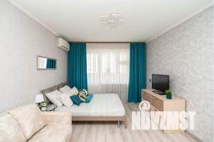 1-к квартира, посуточно, 48м2, 8/10 этаж