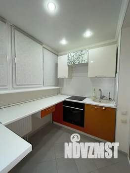 1-к квартира, посуточно, 37м2, 8/10 этаж
