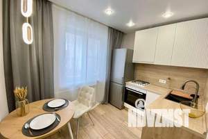 1-к квартира, посуточно, 45м2, 6/9 этаж