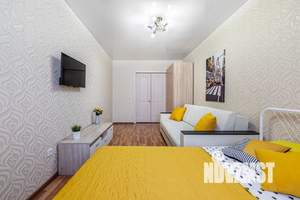 1-к квартира, посуточно, 42м2, 13/18 этаж