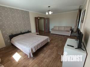 1-к квартира, посуточно, 41м2, 7/10 этаж