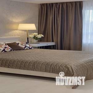 1-к квартира, посуточно, 30м2, 9/16 этаж