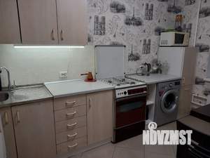 1-к квартира, посуточно, 40м2, 9/9 этаж