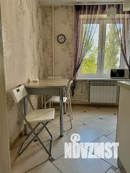 1-к квартира, посуточно, 35м2, 4/10 этаж