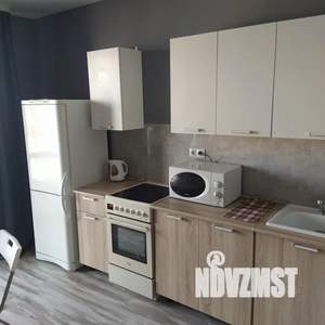 Студия квартира, посуточно, 40м2, 12/14 этаж