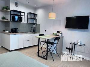 Студия квартира, посуточно, 34м2, 17/24 этаж