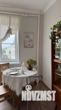 1-к квартира, посуточно, 55м2, 1/1 этаж