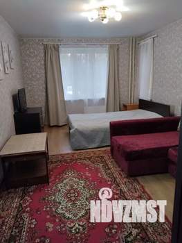 1-к квартира, посуточно, 36м2, 1/10 этаж