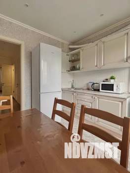 1-к квартира, посуточно, 41м2, 4/10 этаж