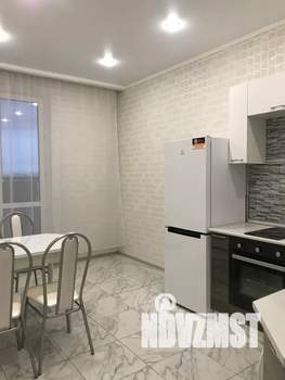 1-к квартира, посуточно, 40м2, 18/18 этаж