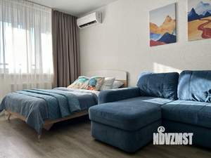 Студия квартира, посуточно, 38м2, 22/25 этаж