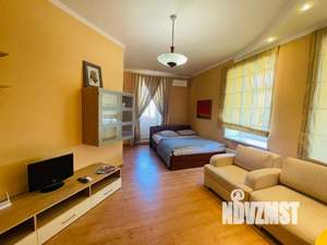 1-к квартира, посуточно, 56м2, 4/5 этаж