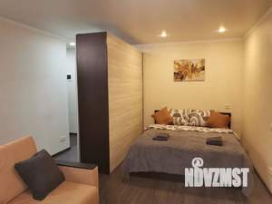 Студия квартира, посуточно, 32м2, 2/5 этаж