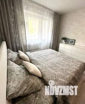 1-к квартира, посуточно, 40м2, 2/10 этаж