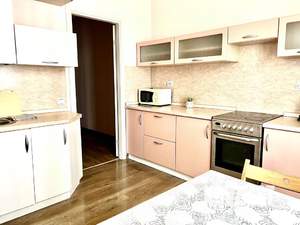 1-к квартира, посуточно, 75м2, 1/1 этаж