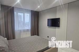 1-к квартира, посуточно, 39м2, 4/18 этаж