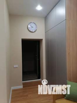 Студия квартира, посуточно, 40м2, 1/4 этаж