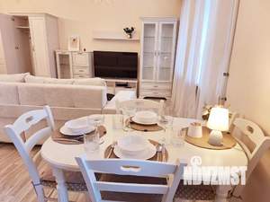 1-к квартира, посуточно, 61м2, 3/6 этаж