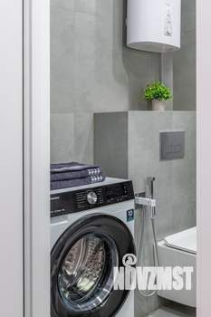 Студия квартира, посуточно, 35м2, 12/20 этаж