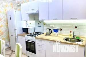 2-к квартира, посуточно, 48м2, 4/9 этаж