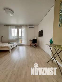 Студия квартира, посуточно, 31м2, 6/19 этаж