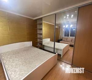 1-к квартира, на длительный срок, 42м2, 4/10 этаж