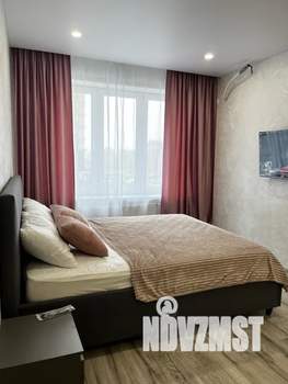 1-к квартира, посуточно, 39м2, 3/18 этаж