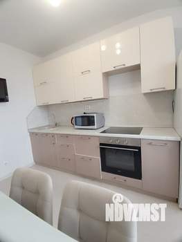 1-к квартира, посуточно, 37м2, 7/10 этаж