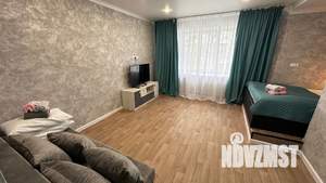 1-к квартира, посуточно, 40м2, 2/2 этаж