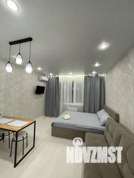 Студия квартира, посуточно, 28м2, 22/25 этаж