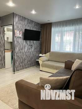 2-к квартира, посуточно, 45м2, 1/5 этаж