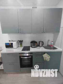 Студия квартира, посуточно, 35м2, 9/19 этаж