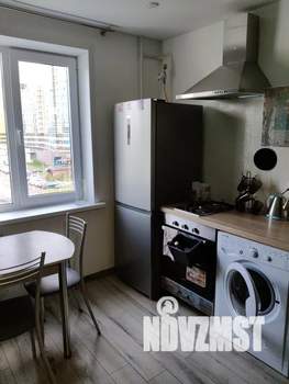 1-к квартира, посуточно, 40м2, 6/9 этаж