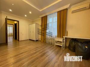 4-к квартира, на длительный срок, 135м2, 5/5 этаж