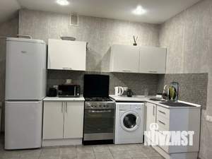 3-к квартира, посуточно, 84м2, 1/1 этаж