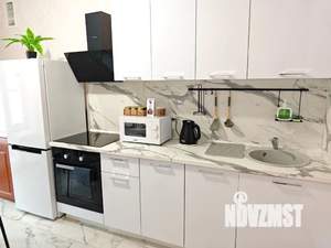 1-к квартира, посуточно, 36м2, 3/9 этаж