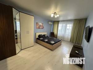 Студия квартира, посуточно, 38м2, 11/18 этаж
