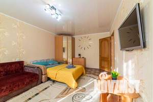 1-к квартира, посуточно, 40м2, 1/9 этаж